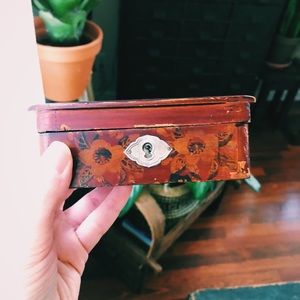 Vintage Floral Lacquered Box